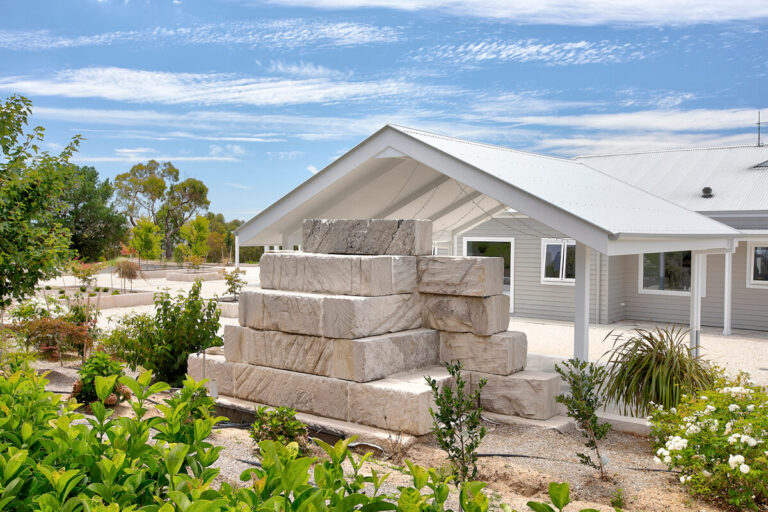 sandstone-logs-landscaping