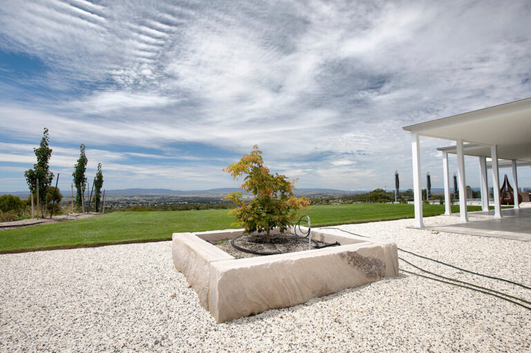 sandstone-logs-landscaping