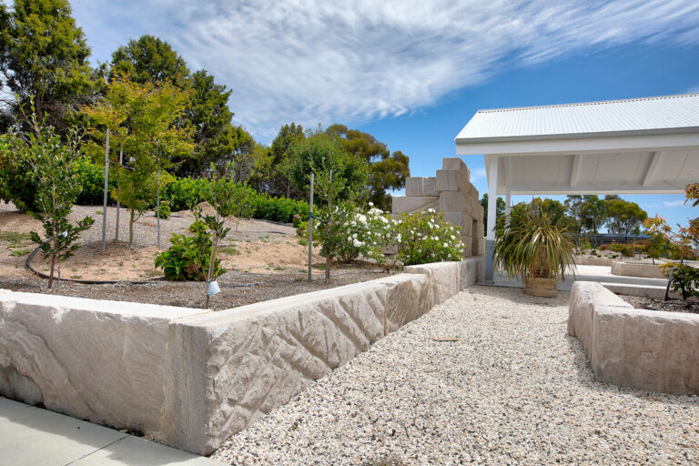 sandstone-logs-landscaping